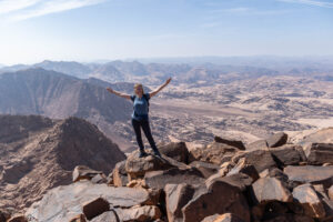 Widok ze szczytu Jabal umm ad Dami