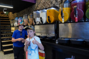 W punkcie sprzedaży napojów