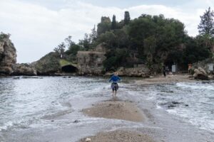 Przejście na Isola Bella