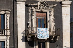 Bogato zdobiona kamienica