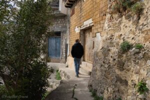 Wąska ścieżka w Castellammare del Golfo