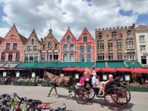 Kamienice na rynku w Brugii