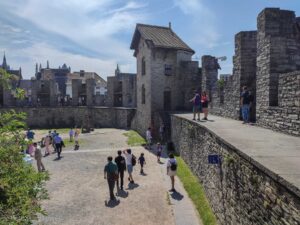 Zamek Gravensteen w Gandawie